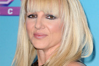 Hairstyles-to-avoid-for-a-square-face-side